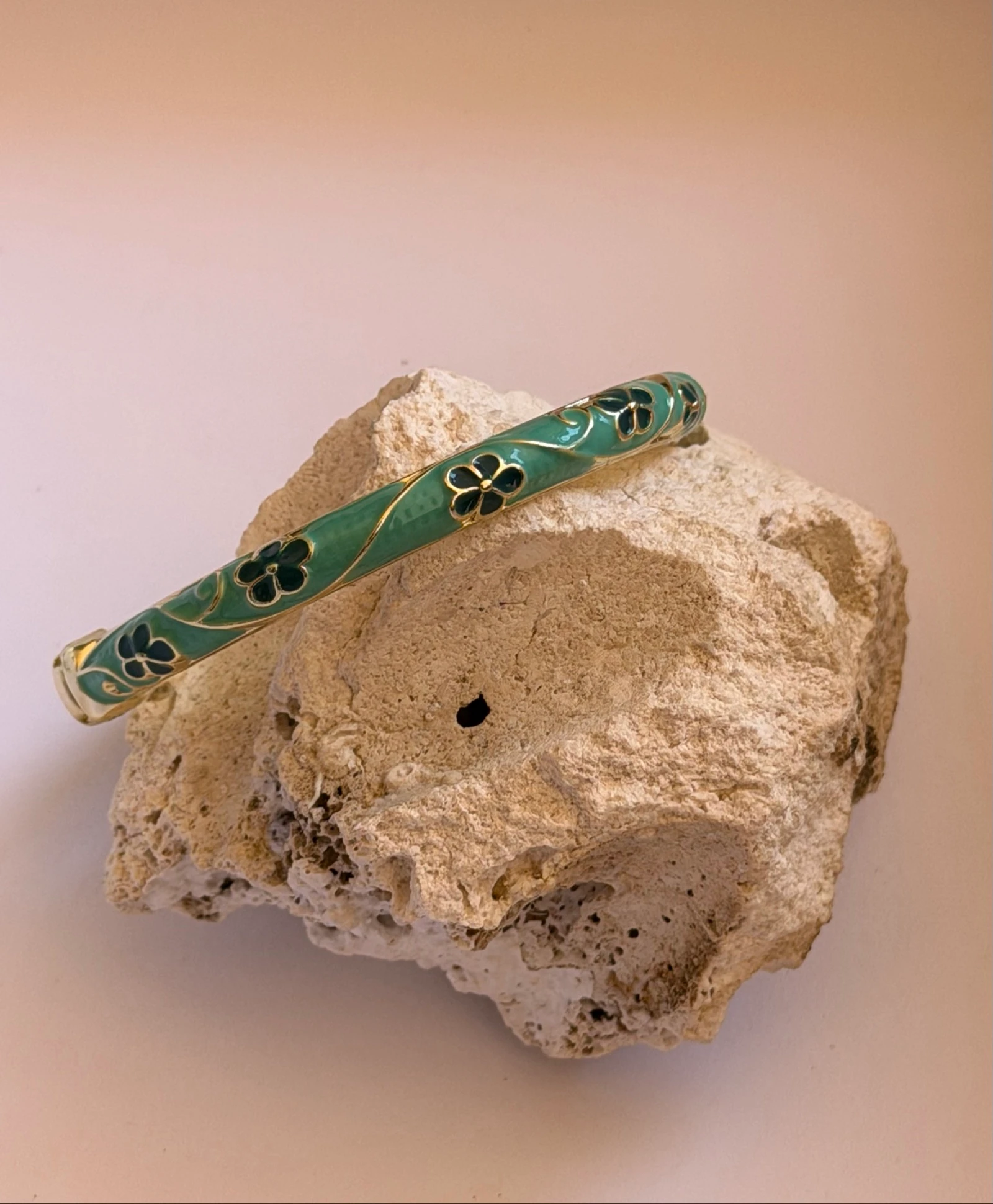 Bracelet jonc en acier inoxydable vert d’eau et doré
